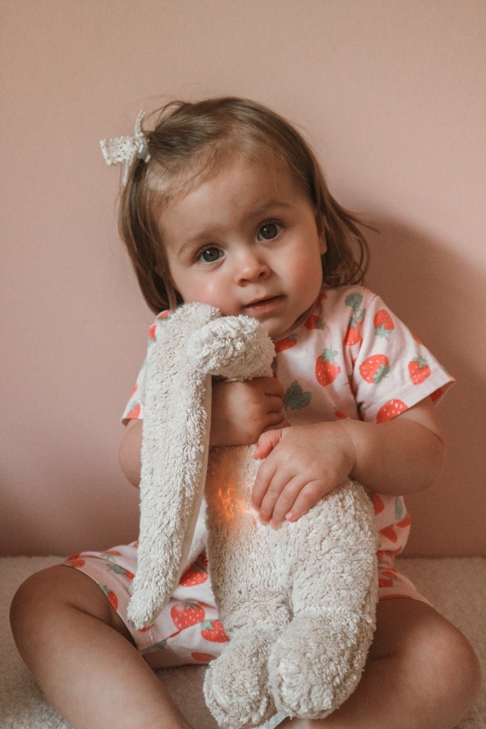Moonie | Slaapknuffel The Humming Bunny Sand Natur 2.0