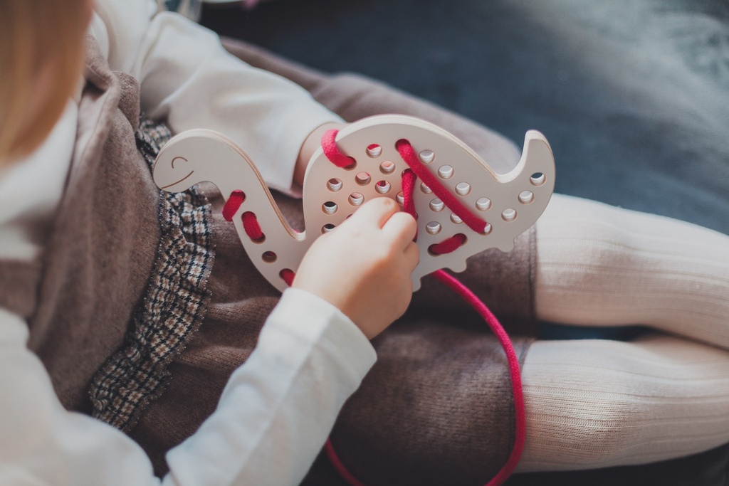 Milin | Educatief Speelgoed Max The Dinosaur Rijgspeelgoed
