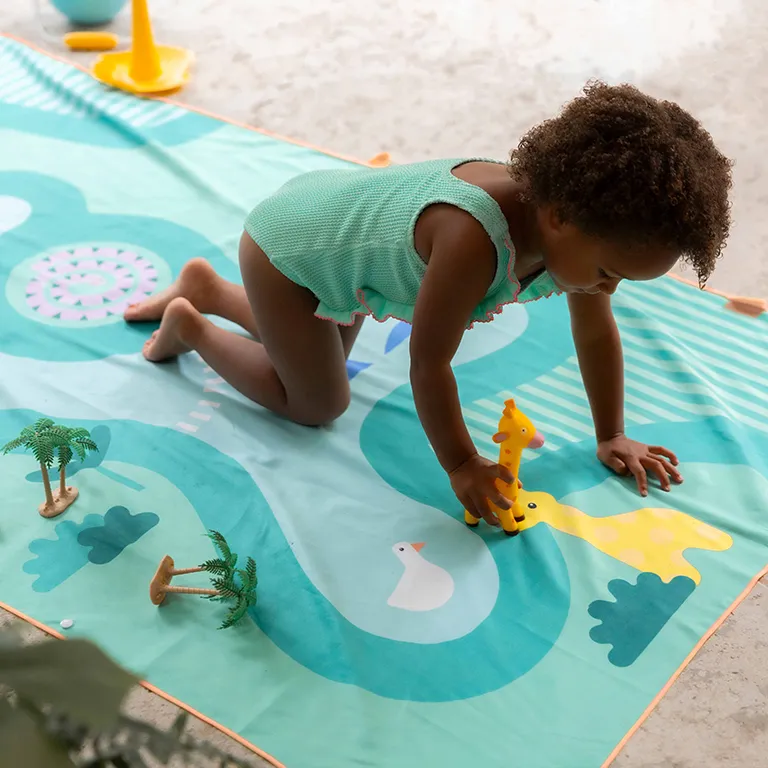 Quut | Strandhanddoek Play Towel M Safari (140 x 70 )