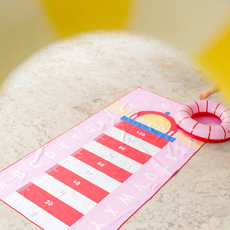 Quut | Strandhanddoek Play Towel L Lighthouse (180cm x 100cm )