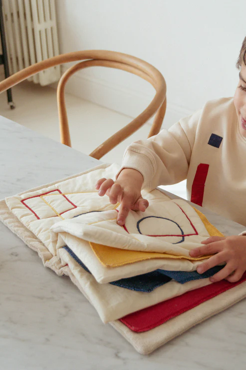 Lorena Canals | Boek Textile Book Bauhaus 22x28cm