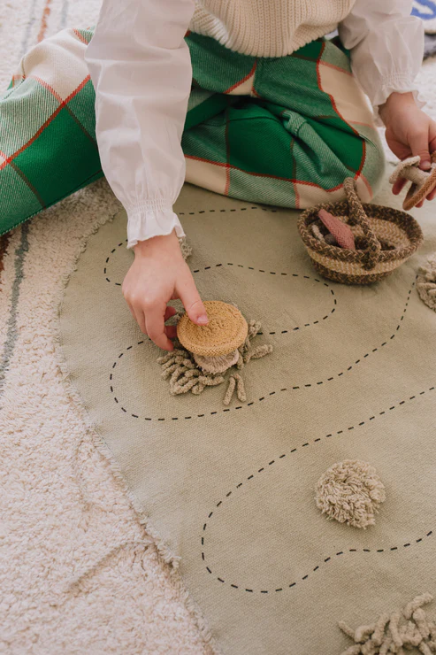 Lorena Canals | Green Toy Set Snail 50x65cm