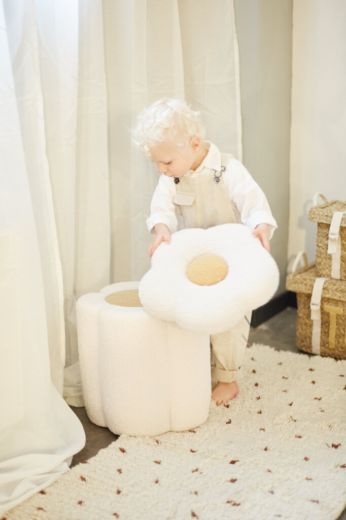 KINDERPOEF, opbergmand met deksel, bloem, ecru/offwhite.