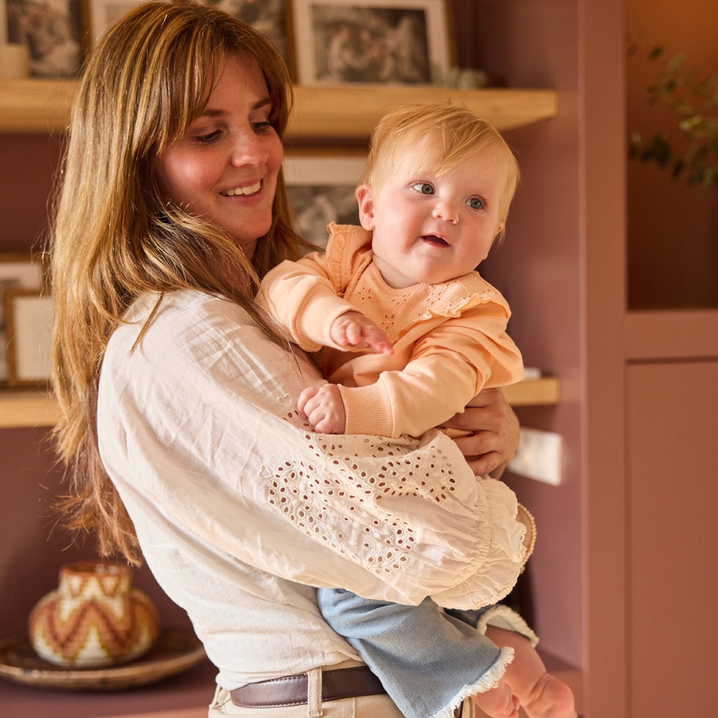 Dirkje | Sweater Girls Little Bee Peach