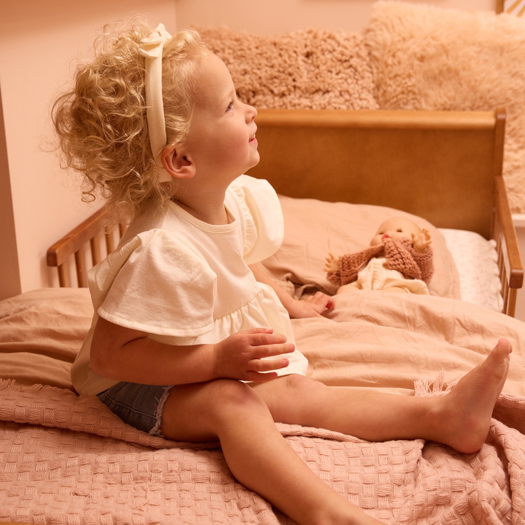 Dirkje | T-shirt Girls Little Bee Sand