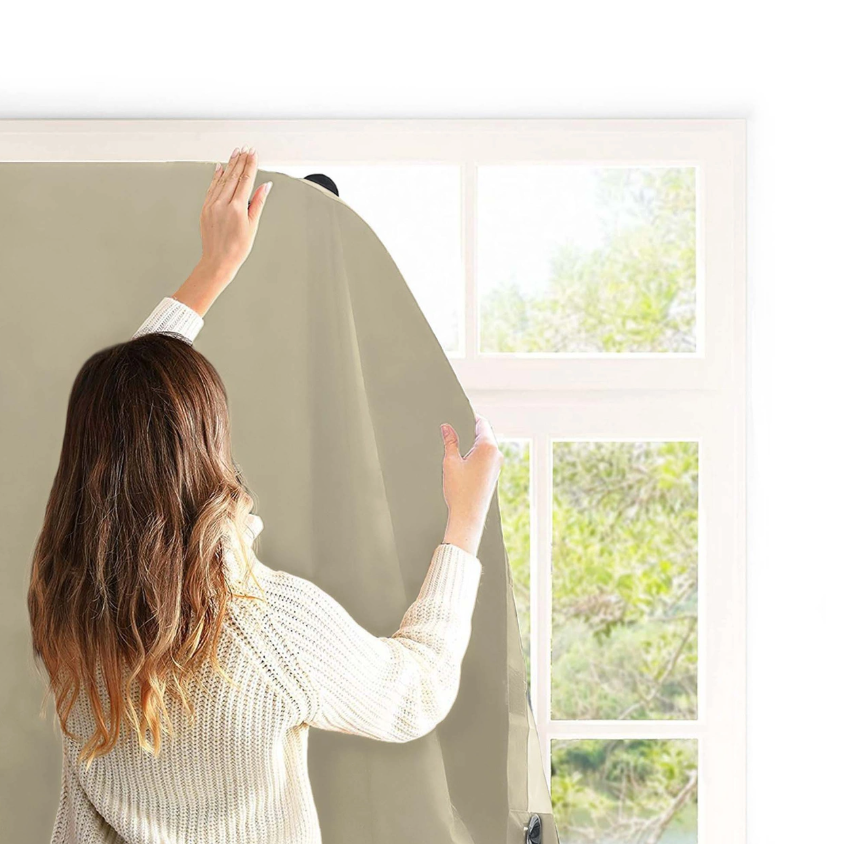 Luvion | Verduisteringsgordijn Beige Black Out Curtain met Zuignappen 130x200cm