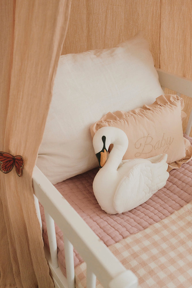 Lorena Canals | Sierkussen Baby Rose 32x22cm 