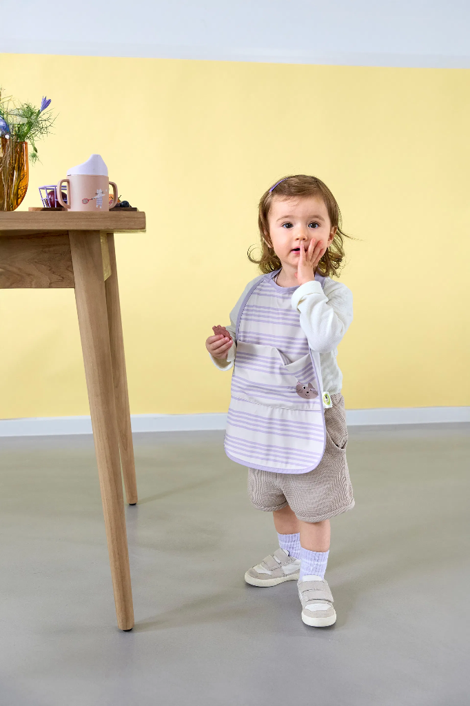 Laessig | Slabbetje Tiny Team Cat Medium Drop Bib with Pocket