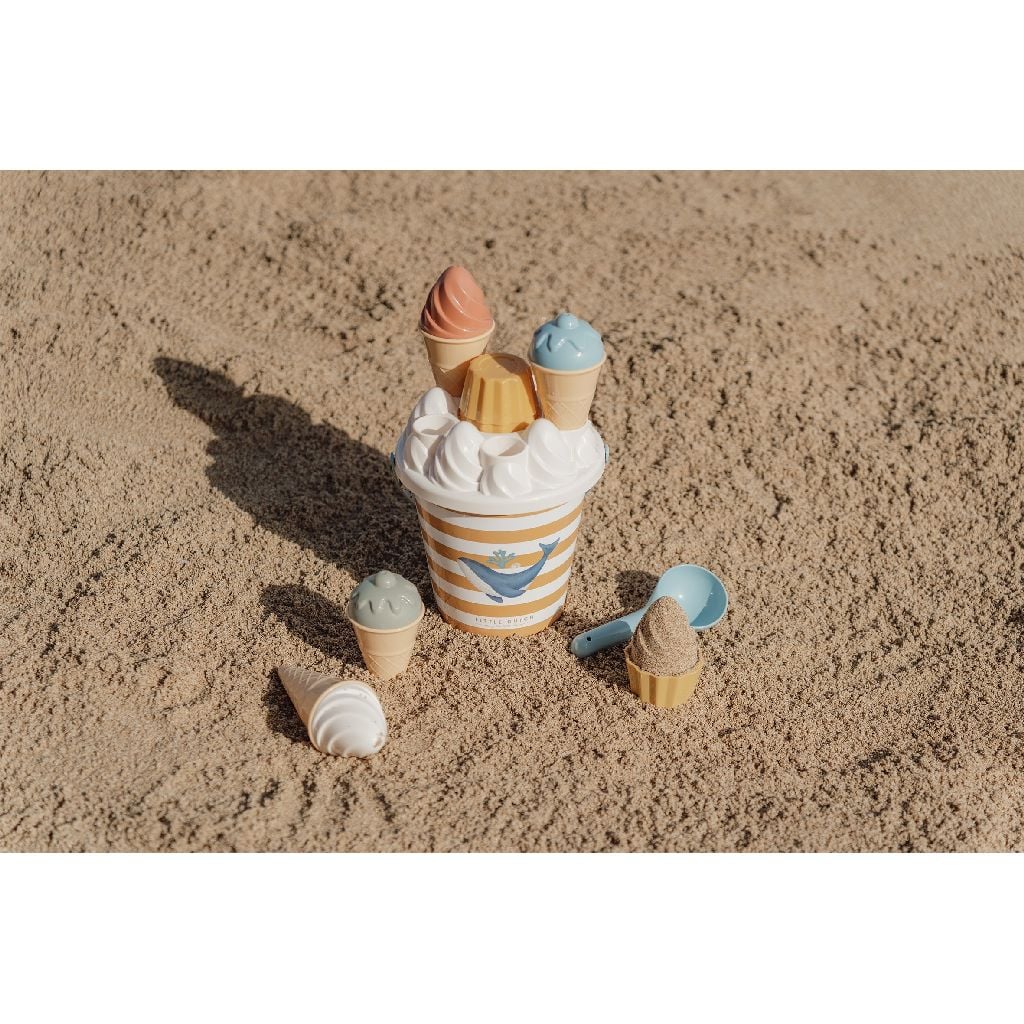 Little Dutch | Strandspeelgoed Ocean Dreams Emmer/4 Ijshoorntjes/Ijslepel/7 Zandvorm/Zeef 14-delige