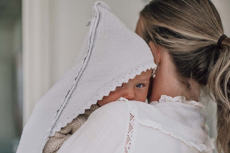 Koeka | Wikkeldeken Lace Elba Stone 100x100cm