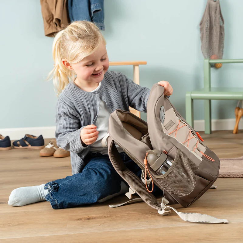 Done by Deer | Rugzak Tiny Trails Junior Backpack Sand/Zand 25,5x15x35cm