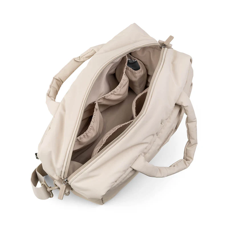 Done by Deer | Verzorgingstas Quilted Changing Bag met Luiermat/Tassenhaak Sand