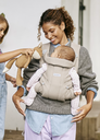 BabyBjorn | Babybuidel Hold Zacht Geborsteld Geweven Zandgrijs