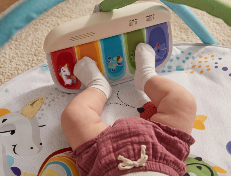 Tiny Love | Speeltapijt met Speelboog Born To Party Dynamic Gymini