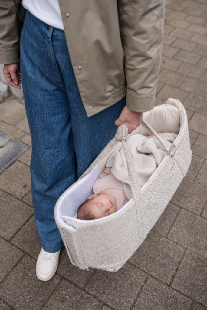 WIEG | nest'n go, draagman dear mother earth