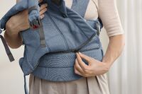 BabyBjorn | Babybuidel Harmony geweven mélange Blauw