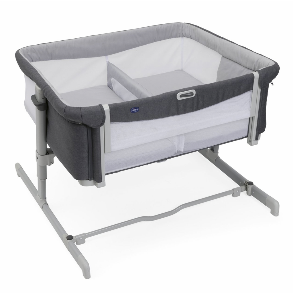 CO-SLEEPING WIEG TWINS, Chicco, Next2Me Twins, magnet grey, , vr tweeling, 2x matras, afscheiding in gaas, 11 hoogtes, dropside, op wieltjes, 2024