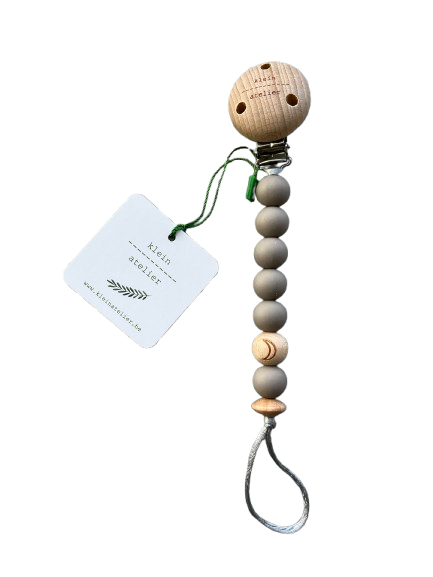 Klein Atelier | Fopspeenketting Newborn Houten Clip Maan Kralen Sand 17cm