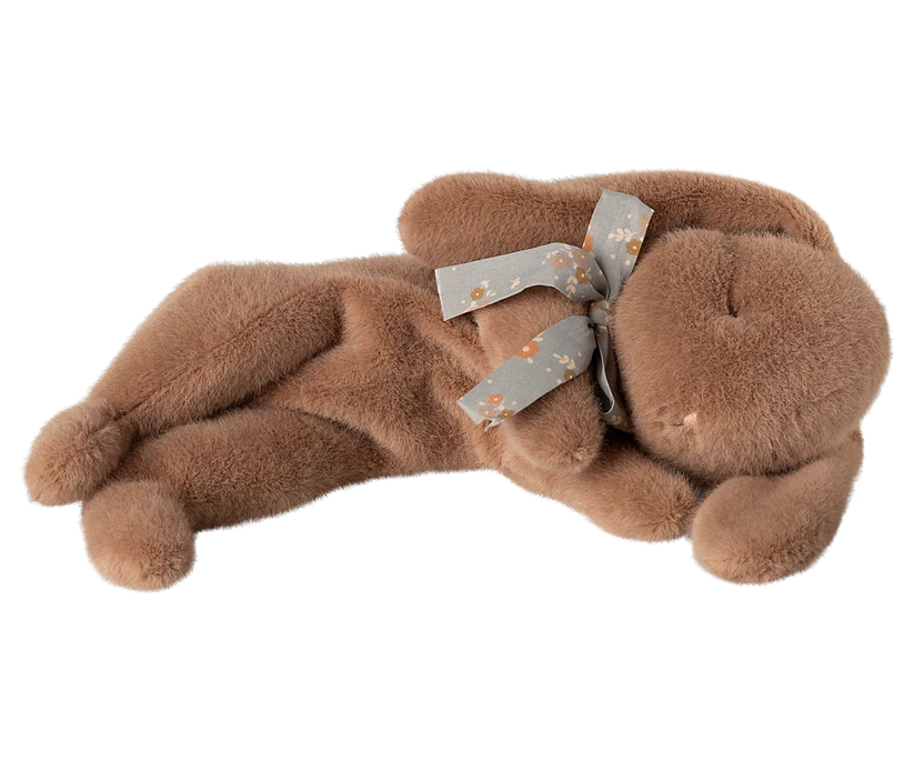Maileg | Sleeping bunny plush Bruin Small - Soft