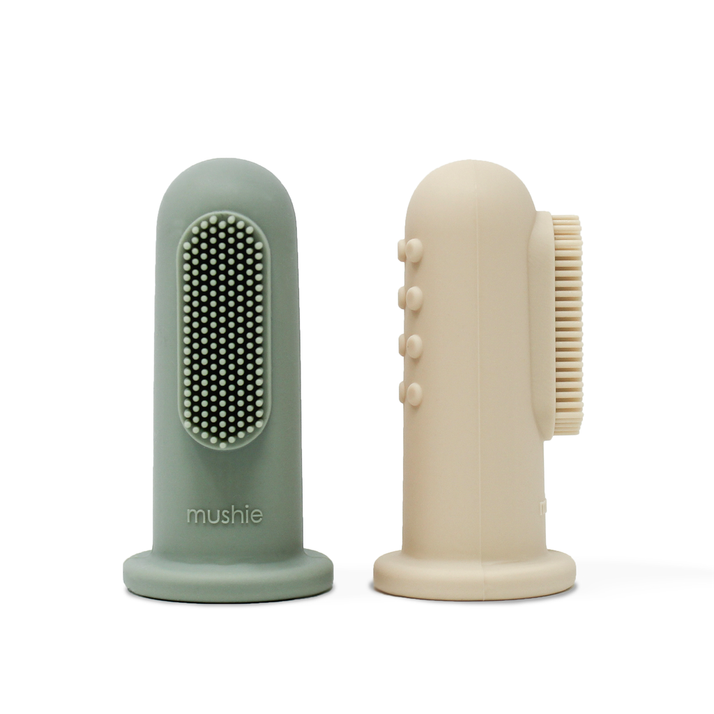Mushie | Vingertandenborstel Sand/Cambridge Blue Siliconen Ecru/Blauw 2st