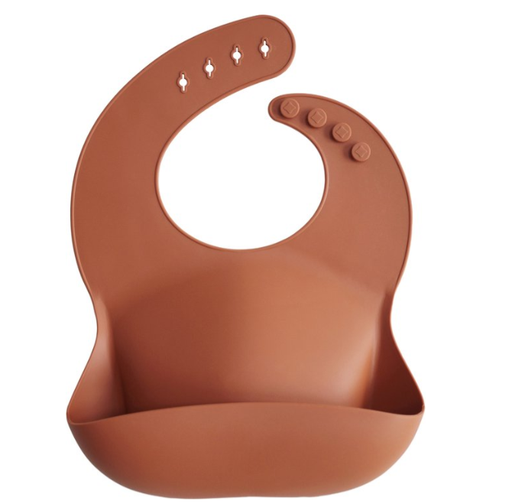 [398810] SLABBETJE, clay, oranje, uni, drukknopensluiting, silicone, 24x26cm, met kruimelvanger, waterdicht, 1 stuk