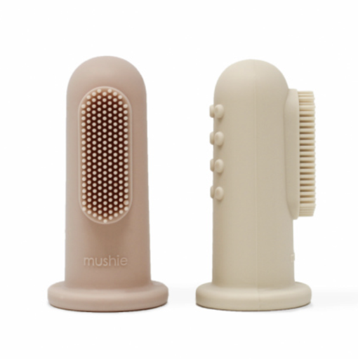 [400774] Mushie | Vingertandenborstel Sand/Blush Siliconen Roze/Ecru 2-pack